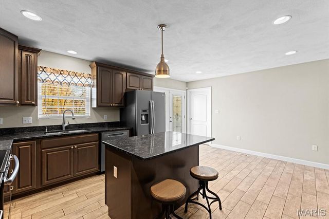 2060 Decker Road, Maryville, IL 62062