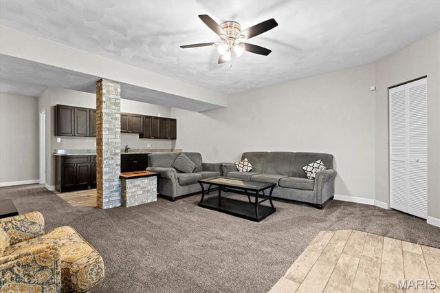 2060 Decker Road, Maryville, IL 62062