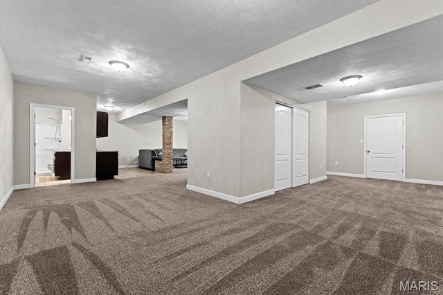 2060 Decker Road, Maryville, IL 62062