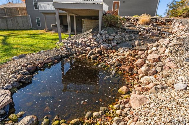 2060 Decker Road, Maryville, IL 62062