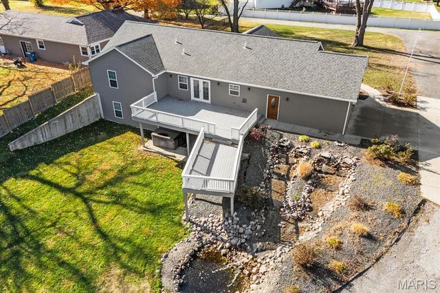 2060 Decker Road, Maryville, IL 62062