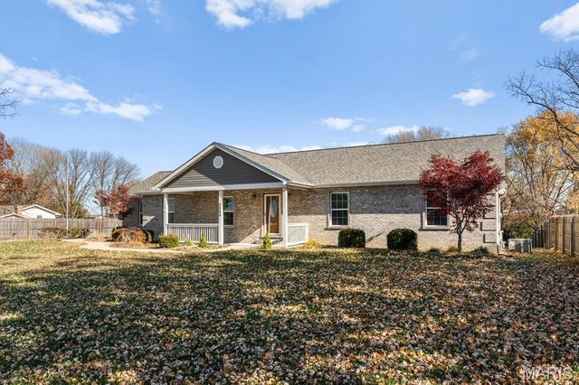 2060 Decker Road, Maryville, IL 62062