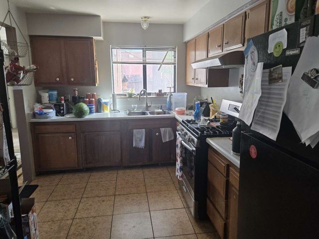 2704 Calle Cedro, Santa Fe, NM 87505