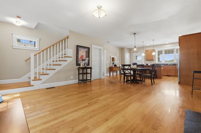 28 Follinsbee Ln 28, West Newbury, MA 01985