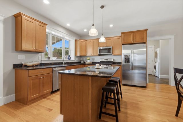 28 Follinsbee Ln 28, West Newbury, MA 01985