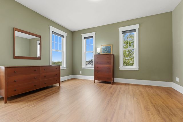 28 Follinsbee Ln 28, West Newbury, MA 01985