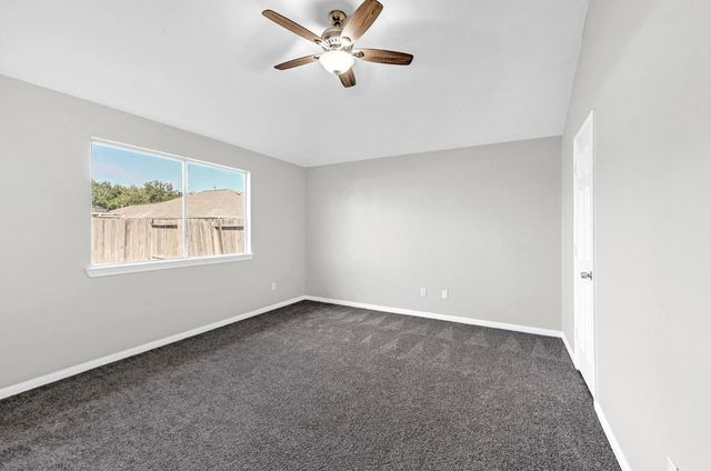 4018 Floral Way Ct, Fresno, TX 77545