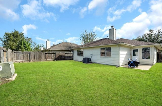 4018 Floral Way Ct, Fresno, TX 77545