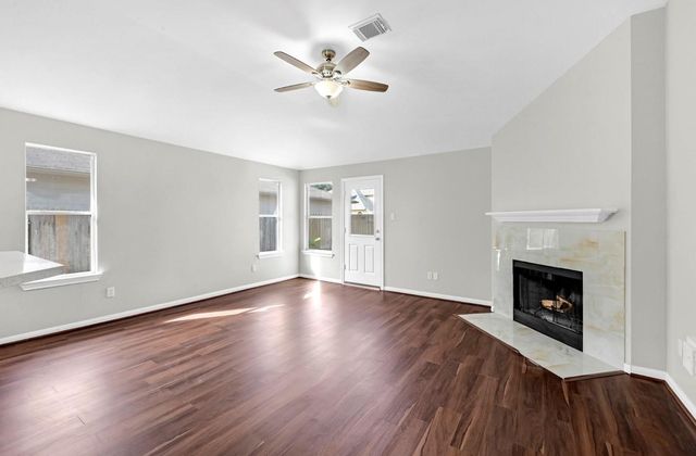4018 Floral Way Ct, Fresno, TX 77545