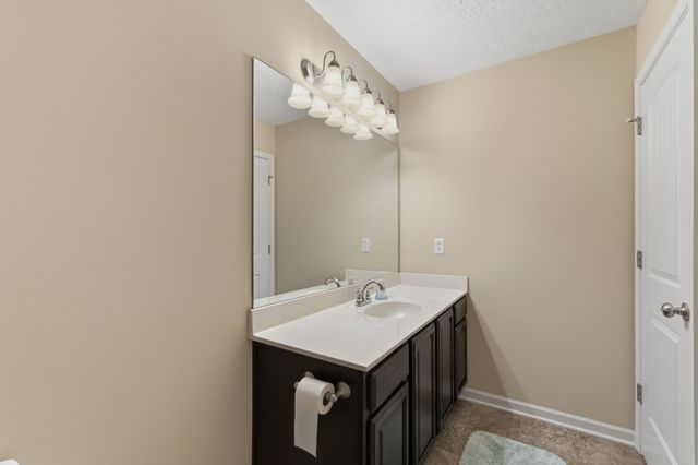 1913 Calydon Ct, Murfreesboro, TN 37128
