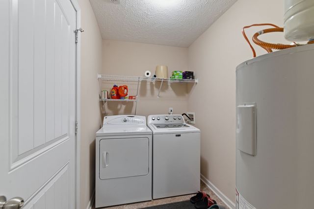 1913 Calydon Ct, Murfreesboro, TN 37128