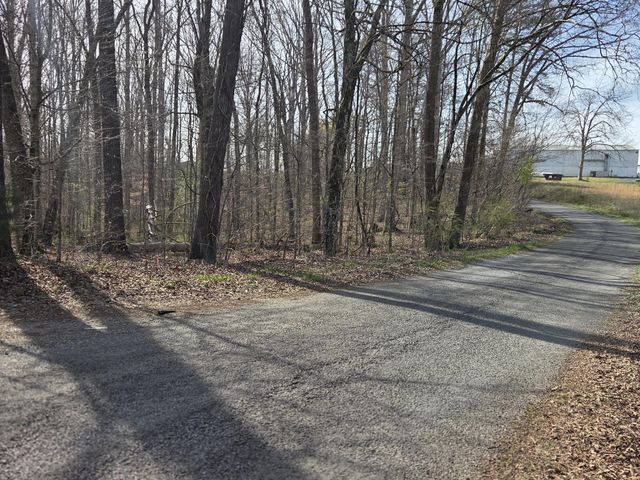 3 Lowery Road, Ocoee, TN 37361