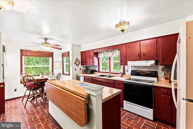 31934 INDIANTOWN RD, Locust Grove, VA 22508