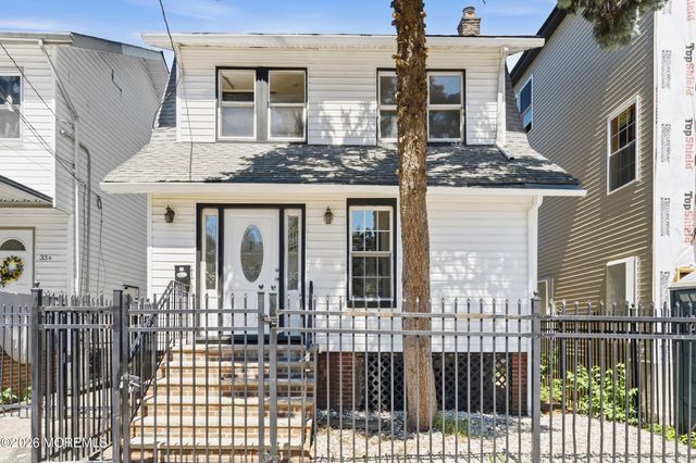 35 Grand Avenue, Newark, NJ 07102