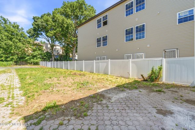 35 Grand Avenue, Newark, NJ 07102