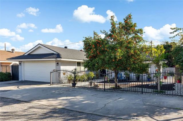 2118 Peck Road, Monrovia, CA 91016