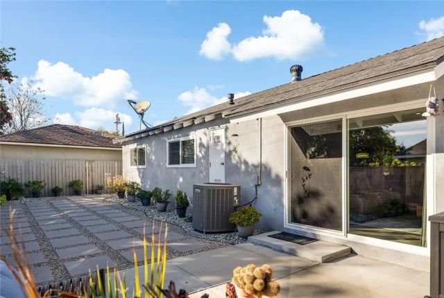 2118 Peck Road, Monrovia, CA 91016