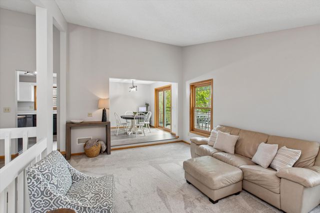 13916 York Avenue S, Burnsville, MN 55337