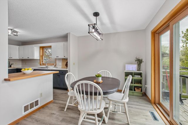 13916 York Avenue S, Burnsville, MN 55337
