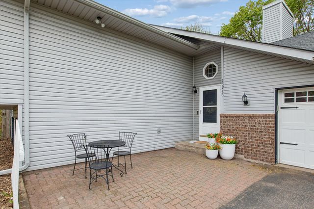 13916 York Avenue S, Burnsville, MN 55337