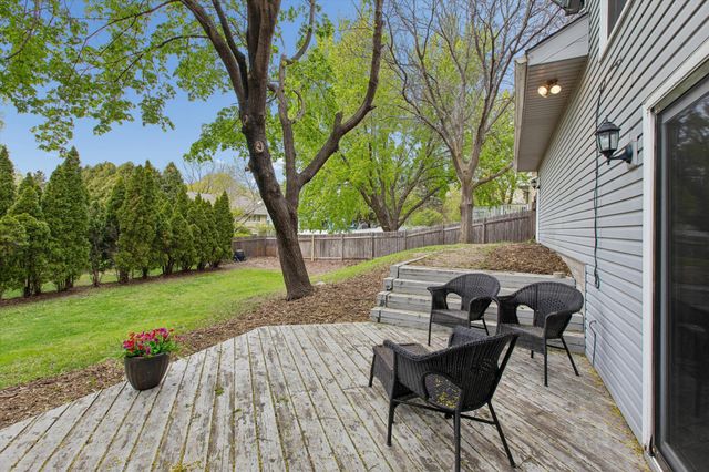 13916 York Avenue S, Burnsville, MN 55337