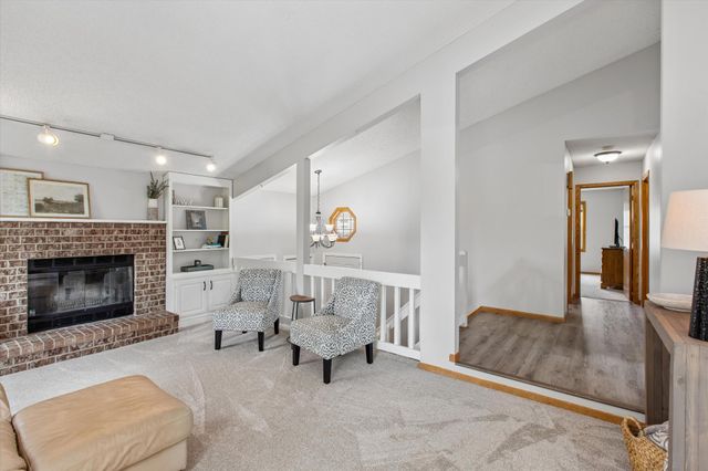 13916 York Avenue S, Burnsville, MN 55337