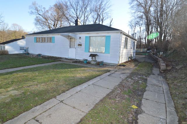 1010 Lancaster Drive, South Bend, IN 46614