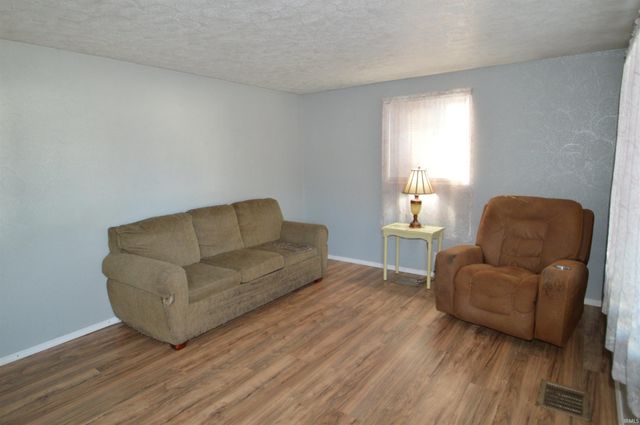 1010 Lancaster Drive, South Bend, IN 46614