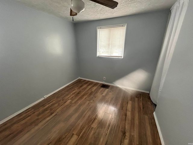 1010 Lancaster Drive, South Bend, IN 46614