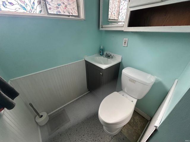 1010 Lancaster Drive, South Bend, IN 46614