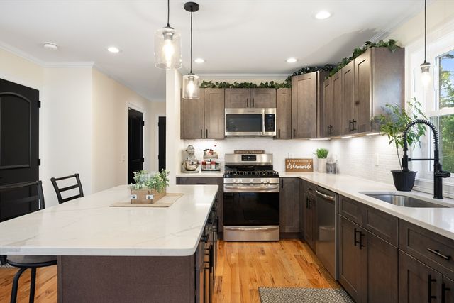 47 Fuller Rd, Palmer, MA 01069