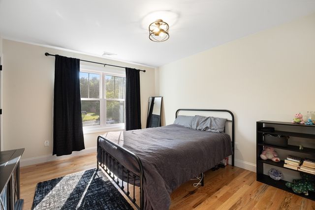 47 Fuller Rd, Palmer, MA 01069