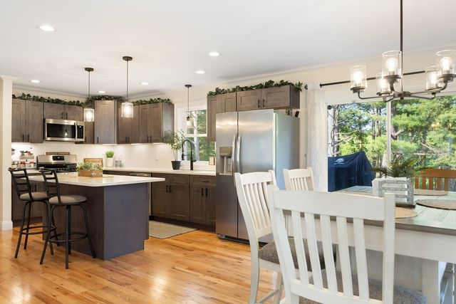 47 Fuller Rd, Palmer, MA 01069