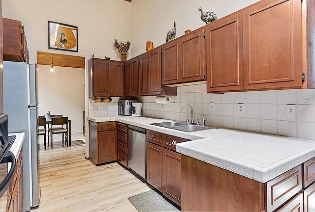 7310 N Applegate Road, Grants Pass, OR 97527