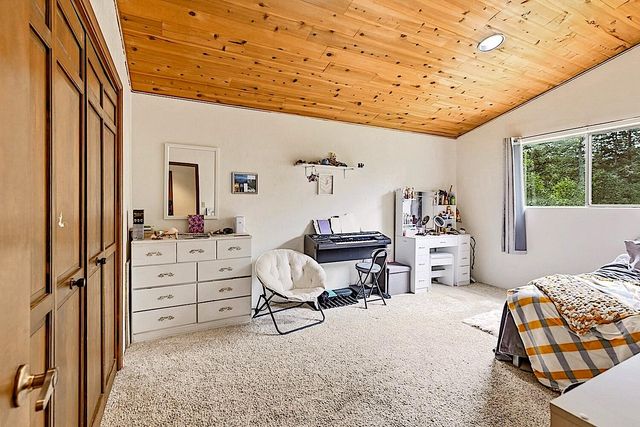 7310 N Applegate Road, Grants Pass, OR 97527