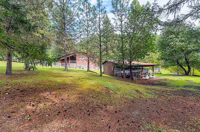 7310 N Applegate Road, Grants Pass, OR 97527