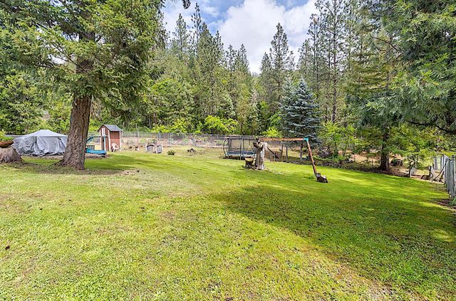 7310 N Applegate Road, Grants Pass, OR 97527