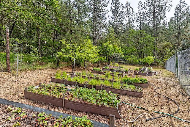 7310 N Applegate Road, Grants Pass, OR 97527