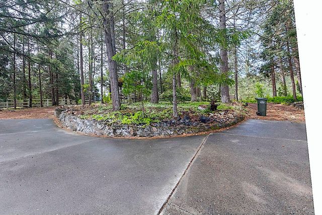 7310 N Applegate Road, Grants Pass, OR 97527