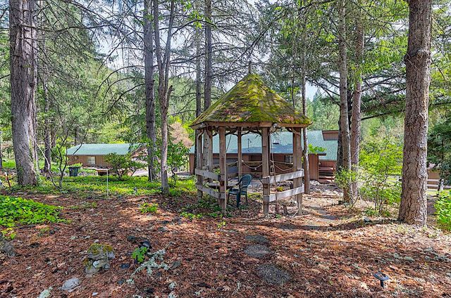 7310 N Applegate Road, Grants Pass, OR 97527