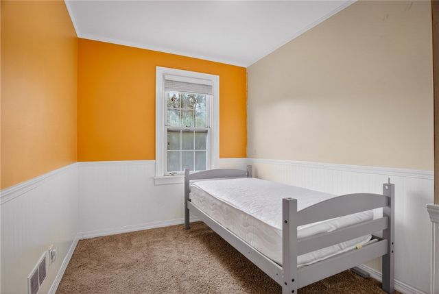 1616 Leolyn St, Carrick, PA 15210