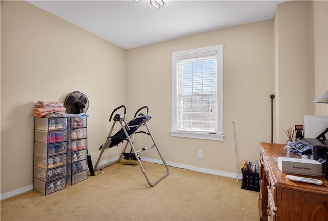 1616 Leolyn St, Carrick, PA 15210