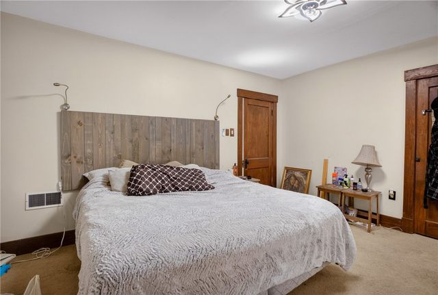 1616 Leolyn St, Carrick, PA 15210