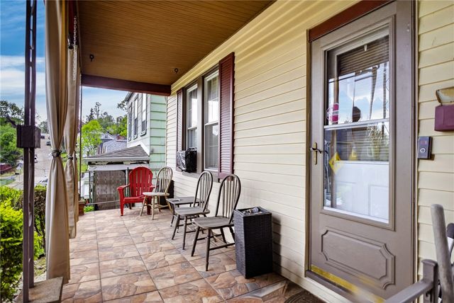 1616 Leolyn St, Carrick, PA 15210