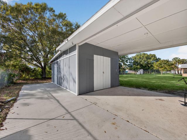 3142 SW Bridge Street, Port St Lucie, FL 34953