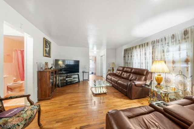 34 Young Ave, Hillside Twp., NJ 07205