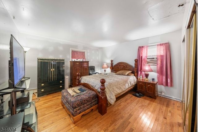34 Young Ave, Hillside Twp., NJ 07205