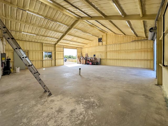 7993 Fm 487 W, Florence, TX 76527