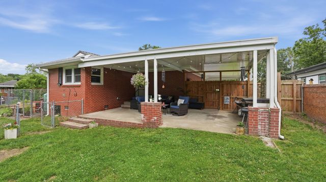 506 Johnson St, Manchester, TN 37355