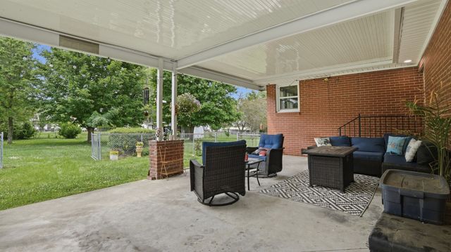 506 Johnson St, Manchester, TN 37355